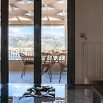 Cielo Alto Penthouse - 4 Bedrooms, Sleeps 10 * Argosztóli