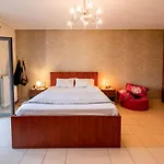 Cielo Alto Penthouse - 4 Bedrooms, Sleeps 10 Apartman