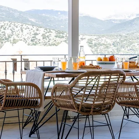 Cielo Alto Penthouse - 4 Bedrooms, Sleeps 10 * Argostolion