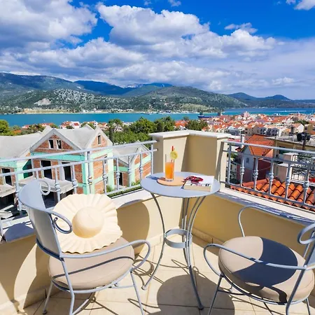 Cielo Alto Penthouse - 4 Bedrooms, Sleeps 10 *