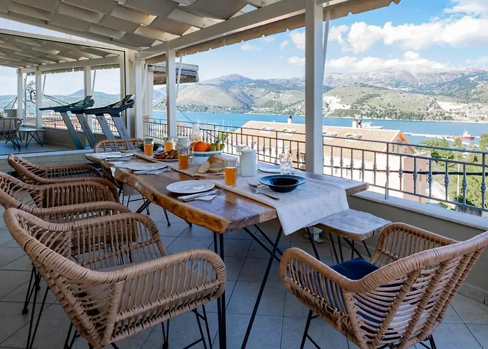 Cielo Alto Penthouse - 4 Bedrooms, Sleeps 10 * Argostoli (Kefalonia)